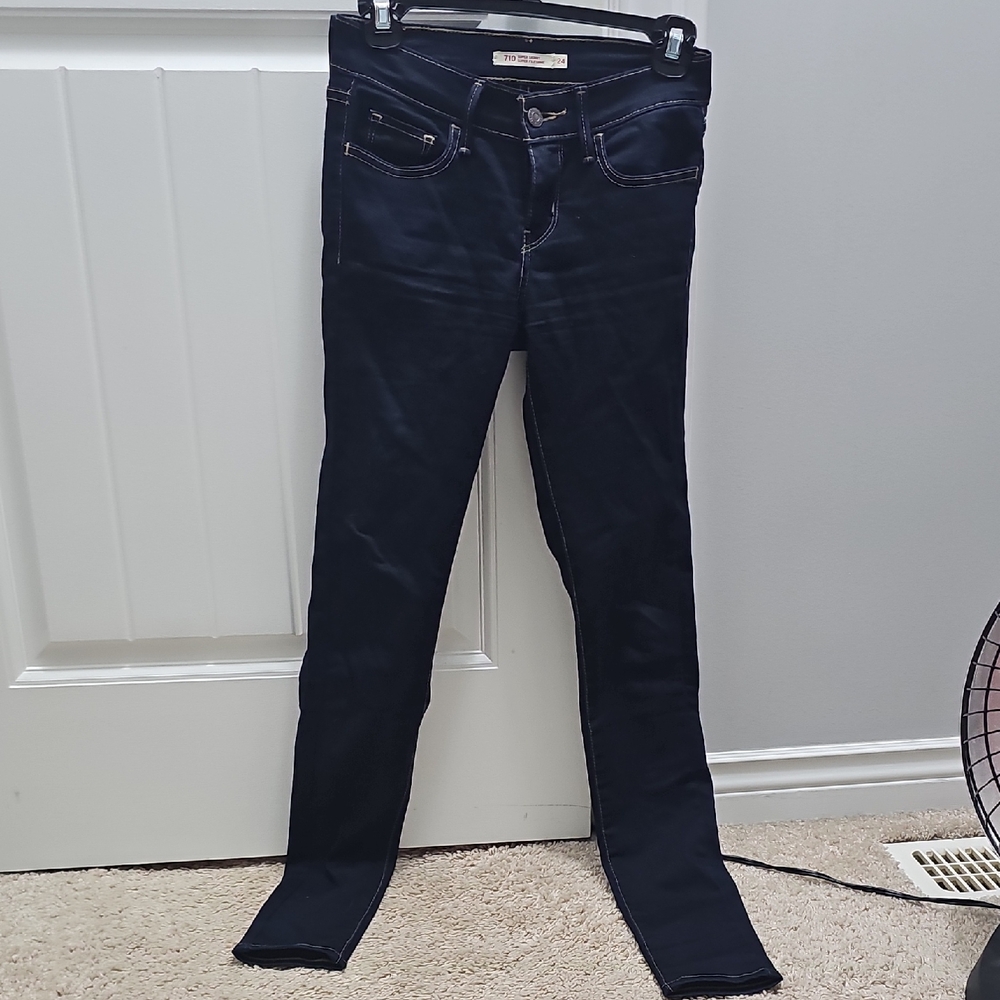 Levi's 710 Super Skinny Women's Navy Skinny Jeans 24